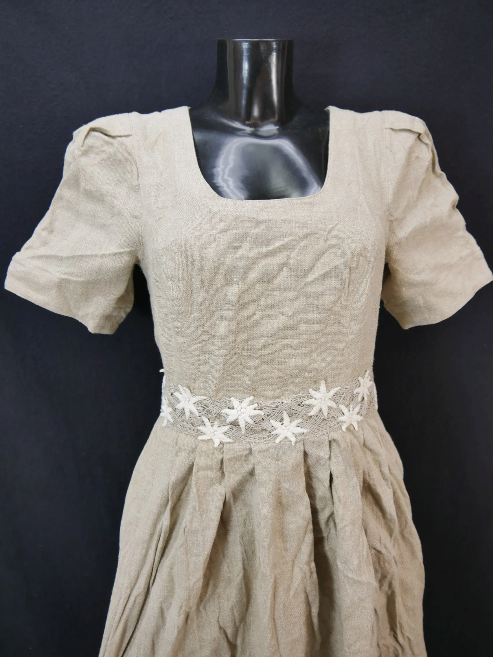 Berwin & Wolff beige mit Edelweißspitze süßes Landhaus Kleid Trachtenkleid Gr.38