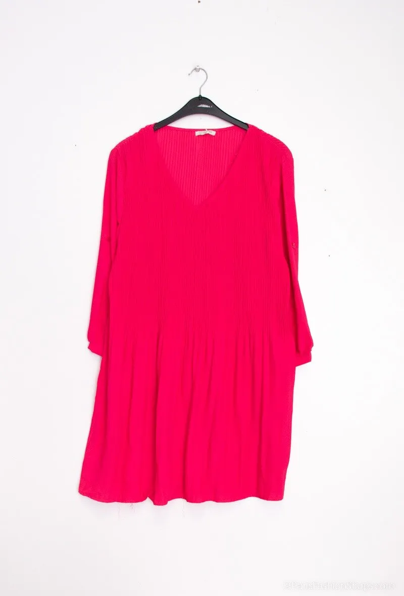 Long dress pleated